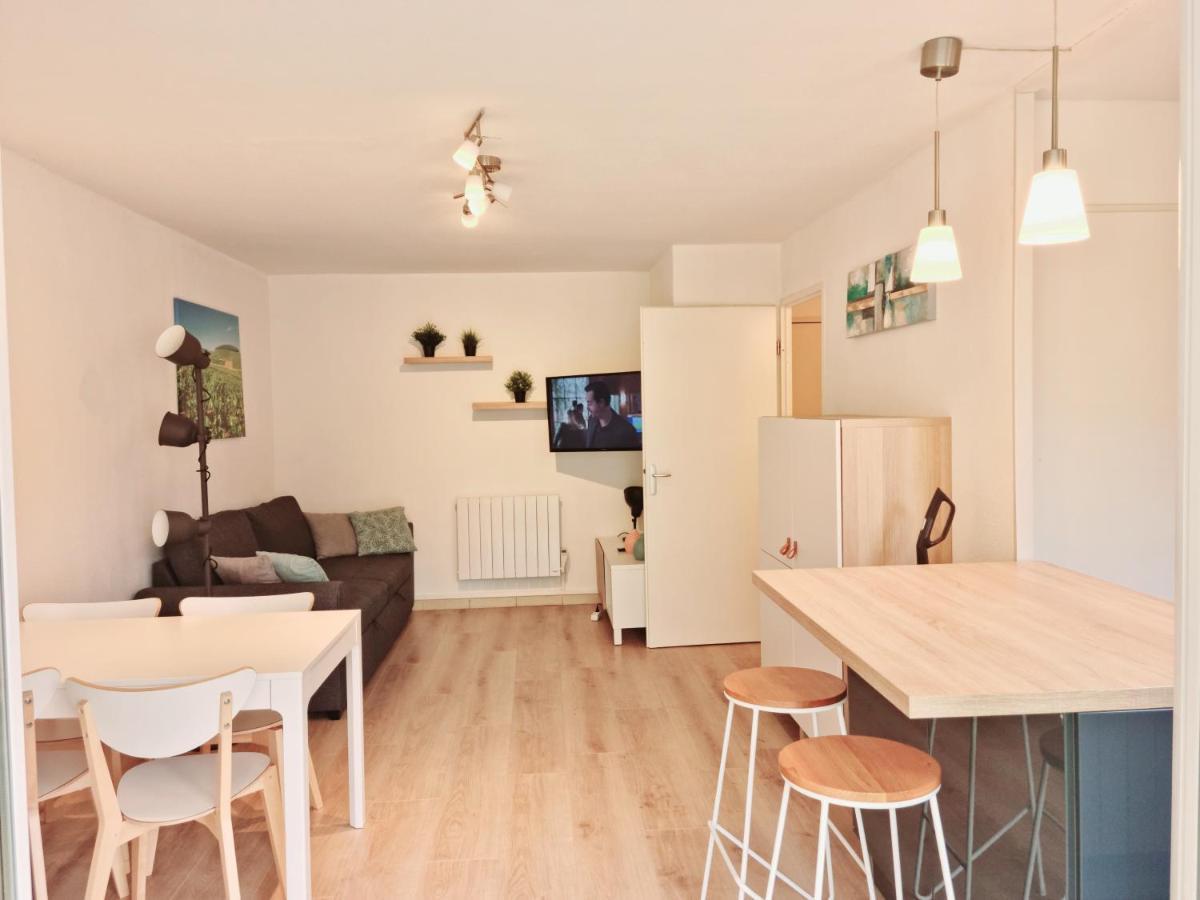 Beaune Appartement Avec Parking Et Wifi Gratuit Екстер'єр фото
