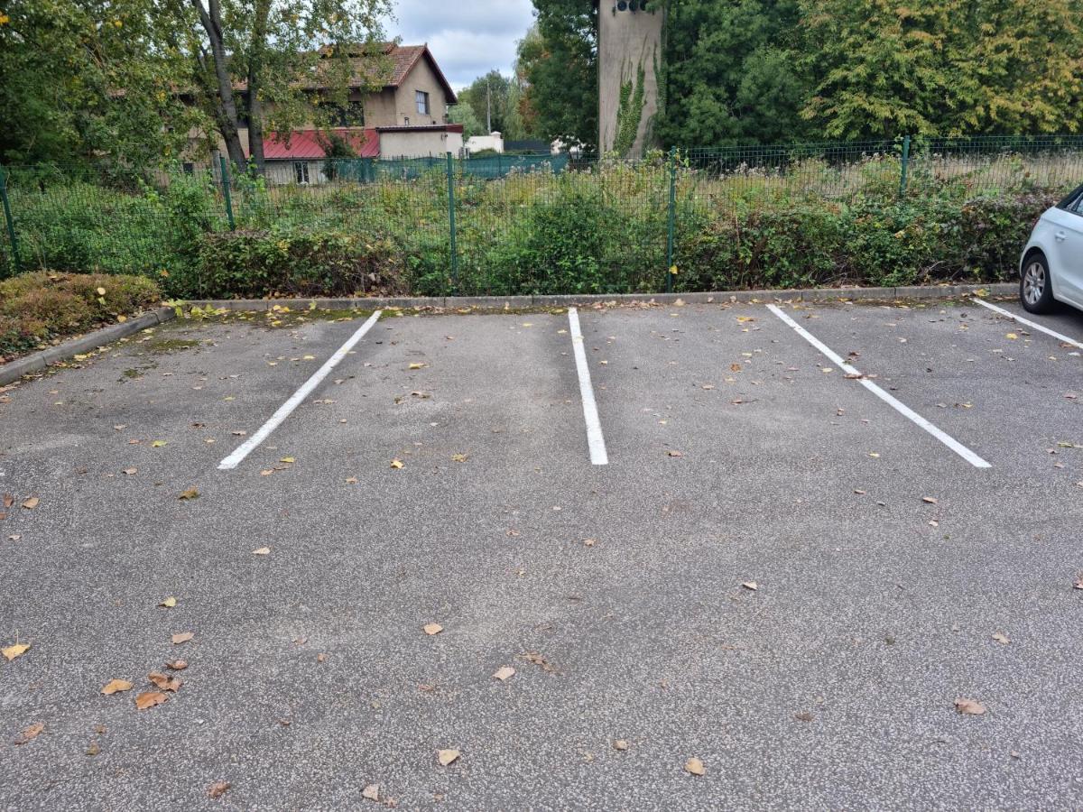 Beaune Appartement Avec Parking Et Wifi Gratuit Екстер'єр фото