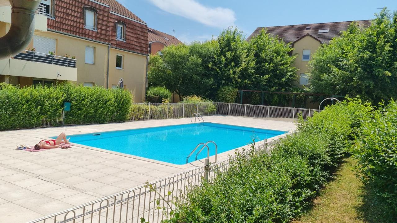 Beaune Appartement Avec Parking Et Wifi Gratuit Екстер'єр фото